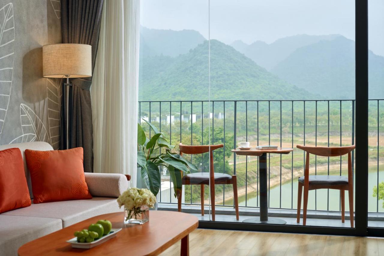 Wyndham Grand Vedana होटल 5*