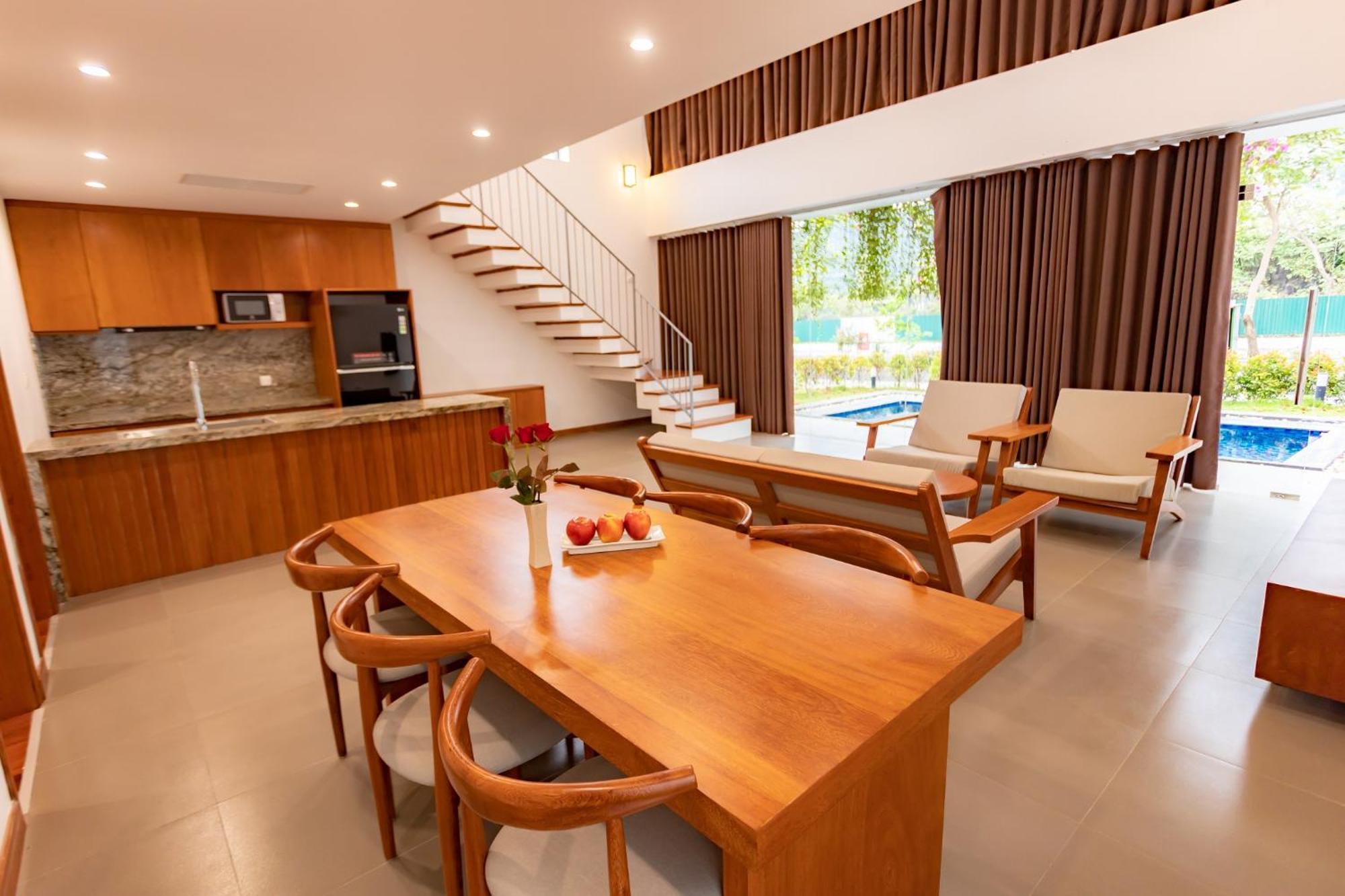 होटल Wyndham Grand Vedana 5*