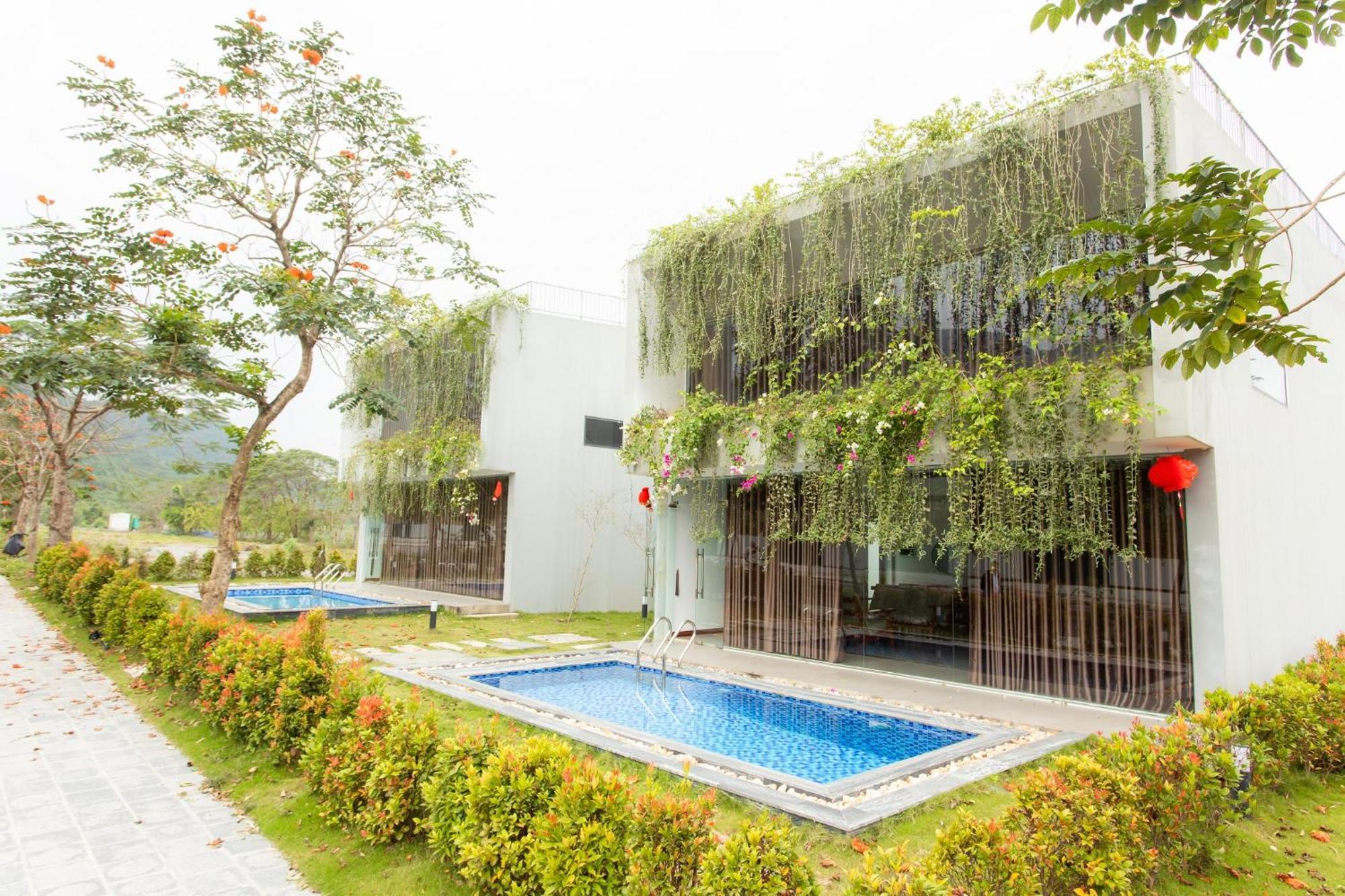 Wyndham Grand Vedana होटल