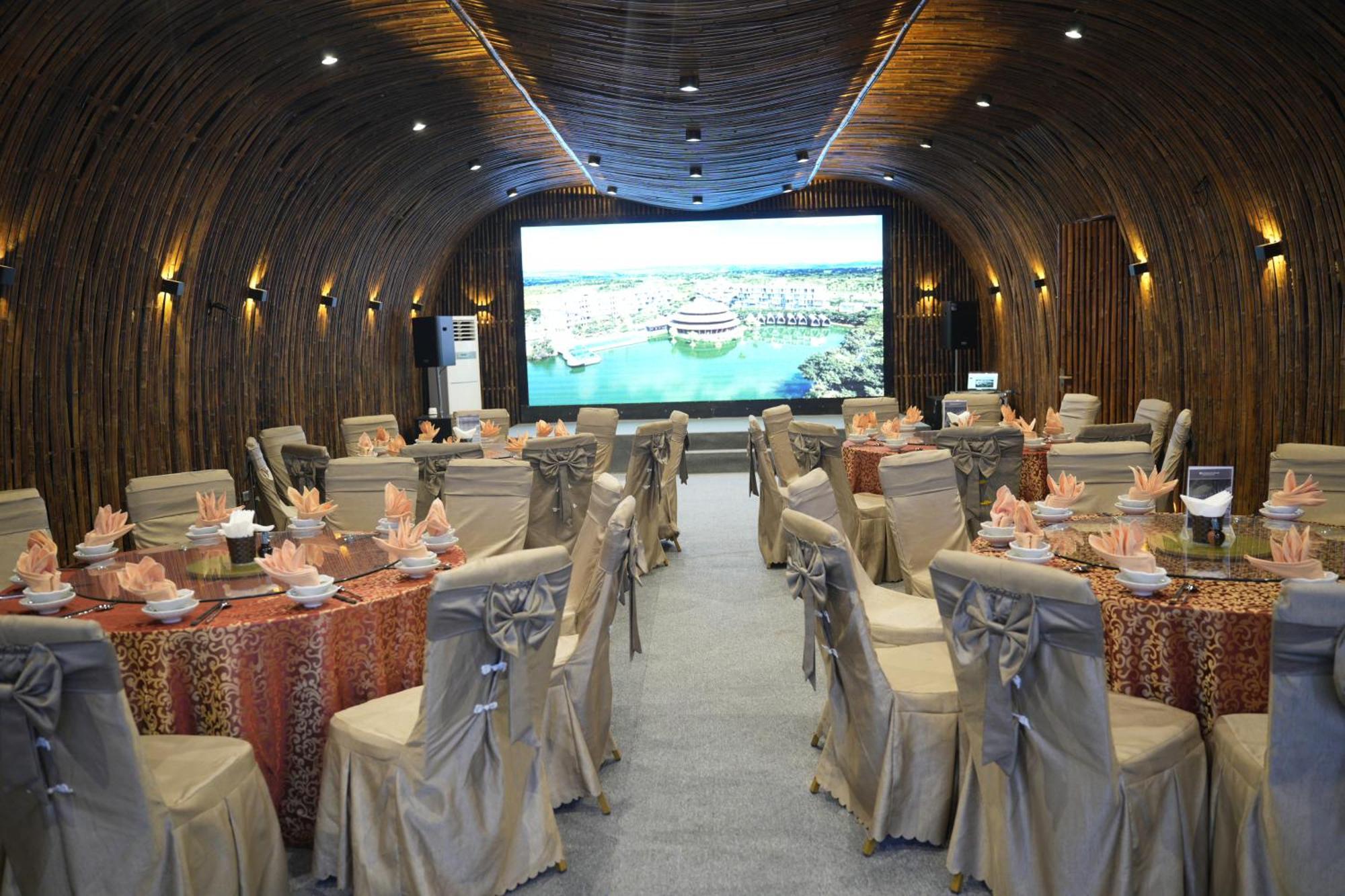 होटल Wyndham Grand Vedana Ninh Binh